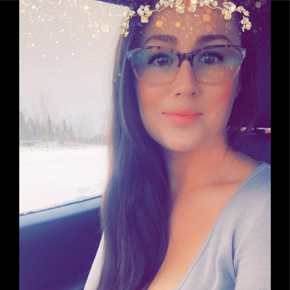 Meet your Posher, Cheyenne - Picture 5 of 7